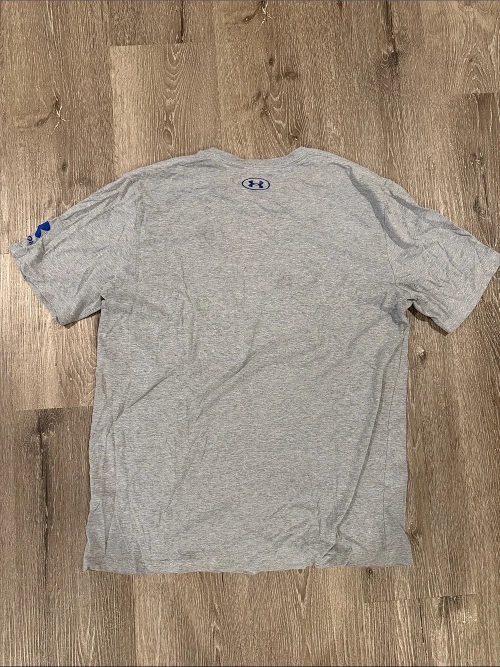 Under Armour Heather Gray Tee with American Flag UA Logo - Picture 3 of 3